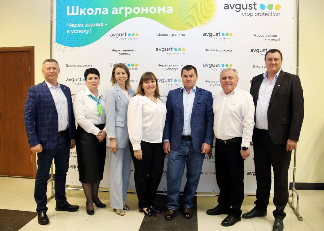 Tehnologii din August au acționat ca experți la expoziția din Kazahstan